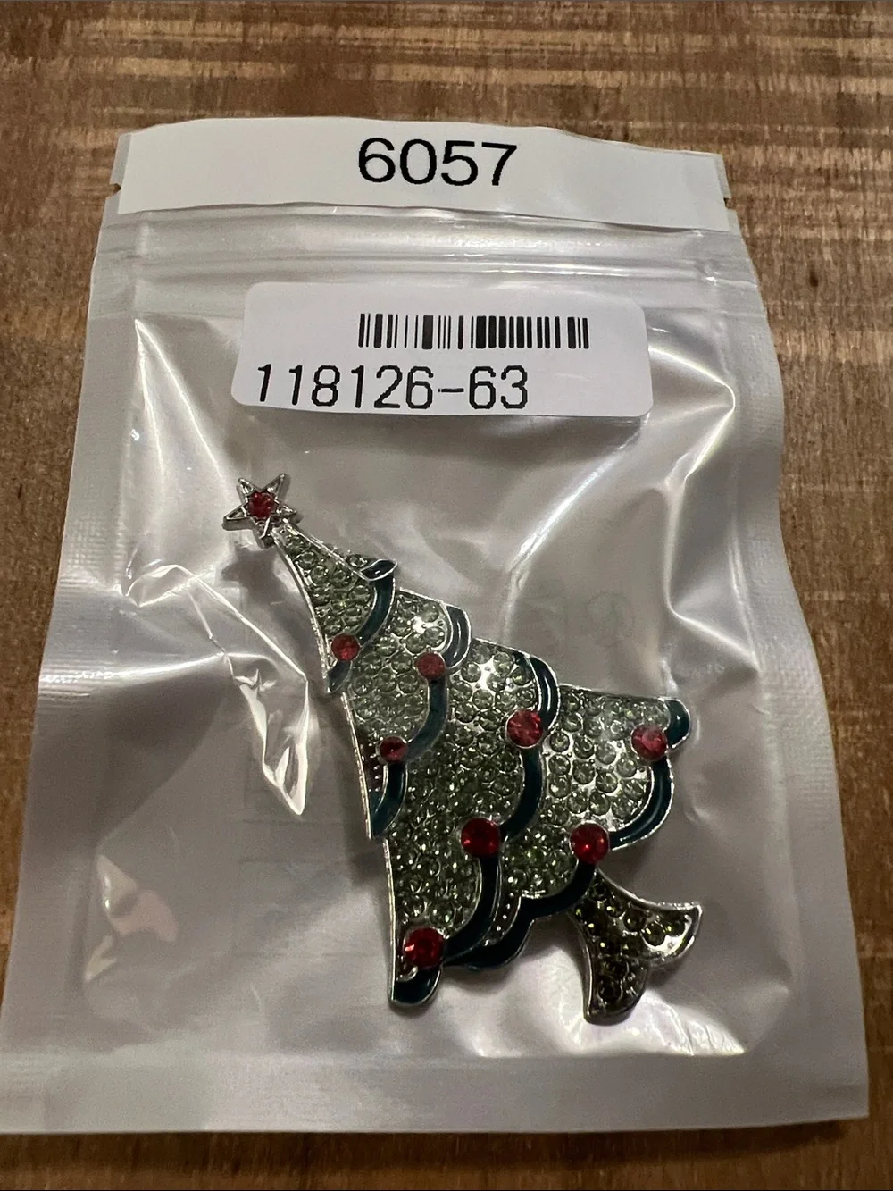 3/$18 Holiday Green Crystal Christmas Tree Brooch with Red Accents Lot 6057